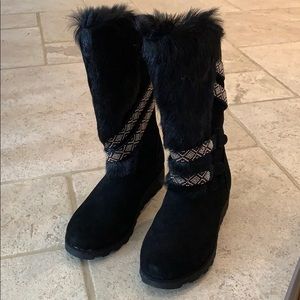 Bearpaw Claudia Fur Black Boot Size 8
